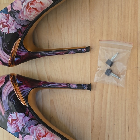 TED BAKER Floral Moniirra Pumps With Gold Accents High Heels Size 8.5 - Picture 12 of 12